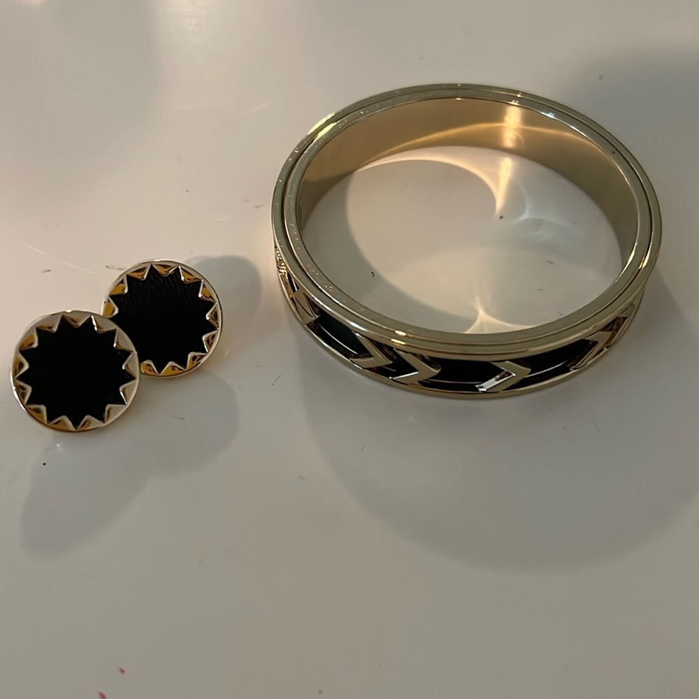 House of Harlow earrings & bracelet